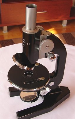 Mikroskop PZO 1936 r.jpg